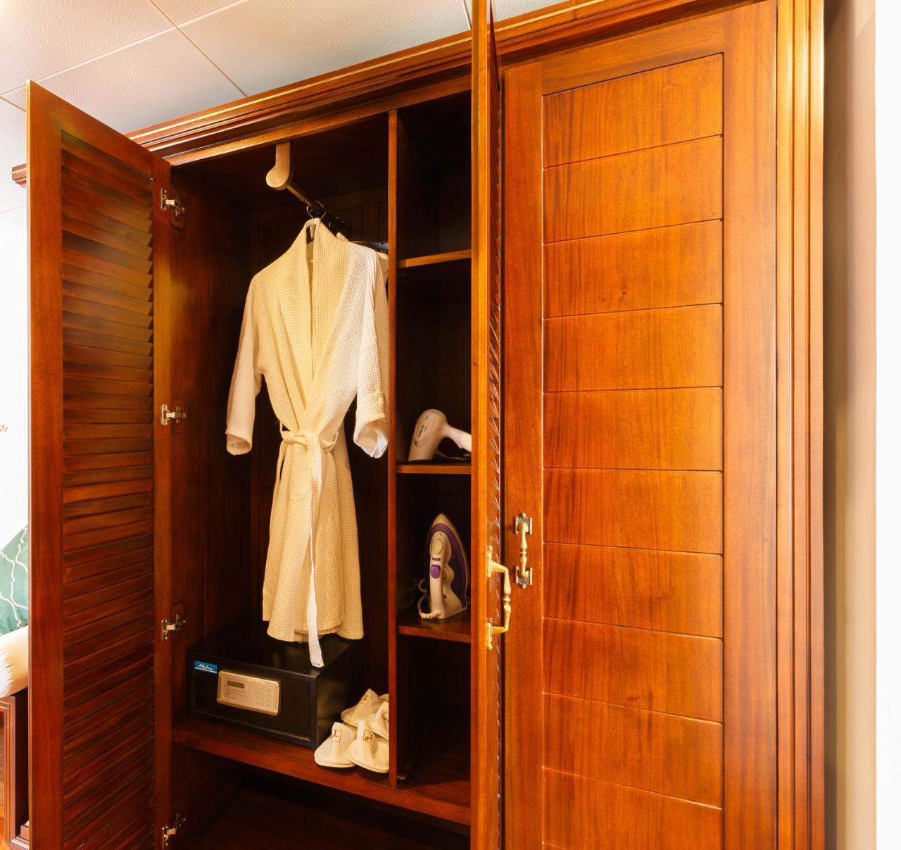 Trillium Boutique City Hotel Коломбо Екстер'єр фото